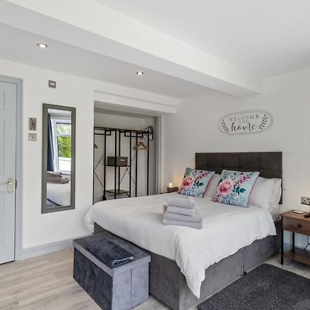 Stunning Contemporary 1 Bedroom En-Suite Annexe พลีมัธ ภายนอก รูปภาพ