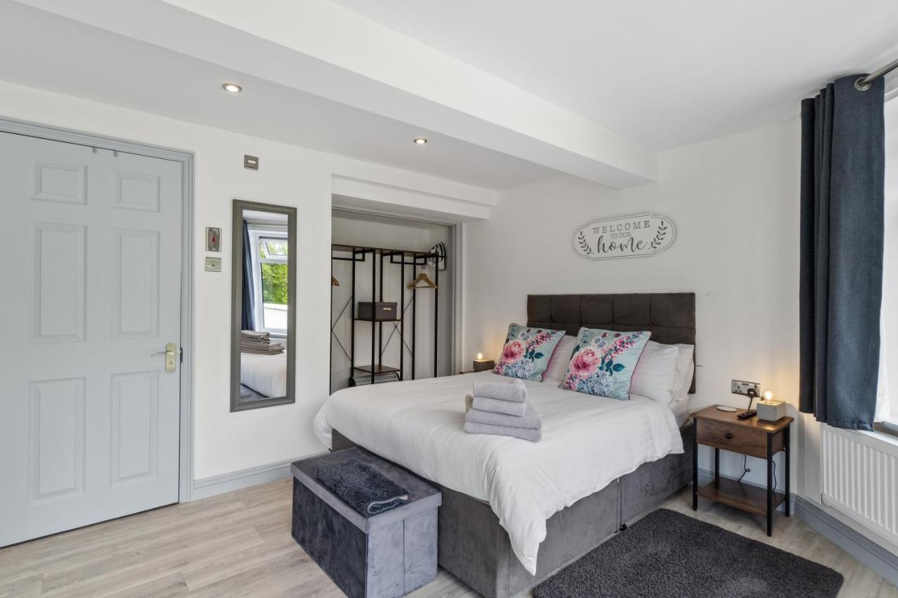Stunning Contemporary 1 Bedroom En-Suite Annexe พลีมัธ ภายนอก รูปภาพ